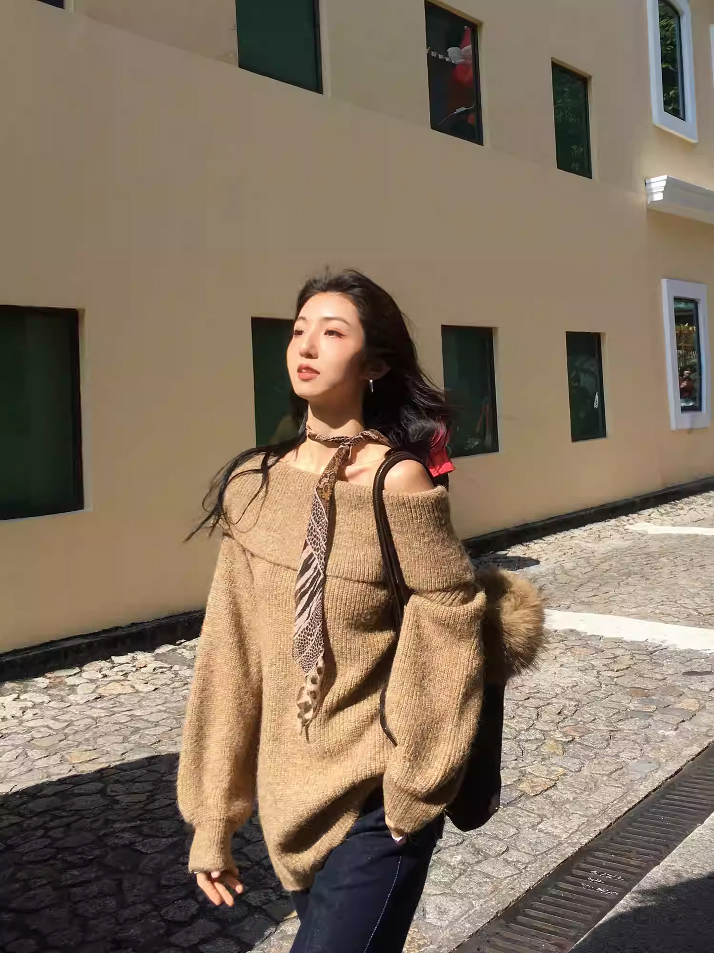 Áo Len Trễ Vai Mulvan