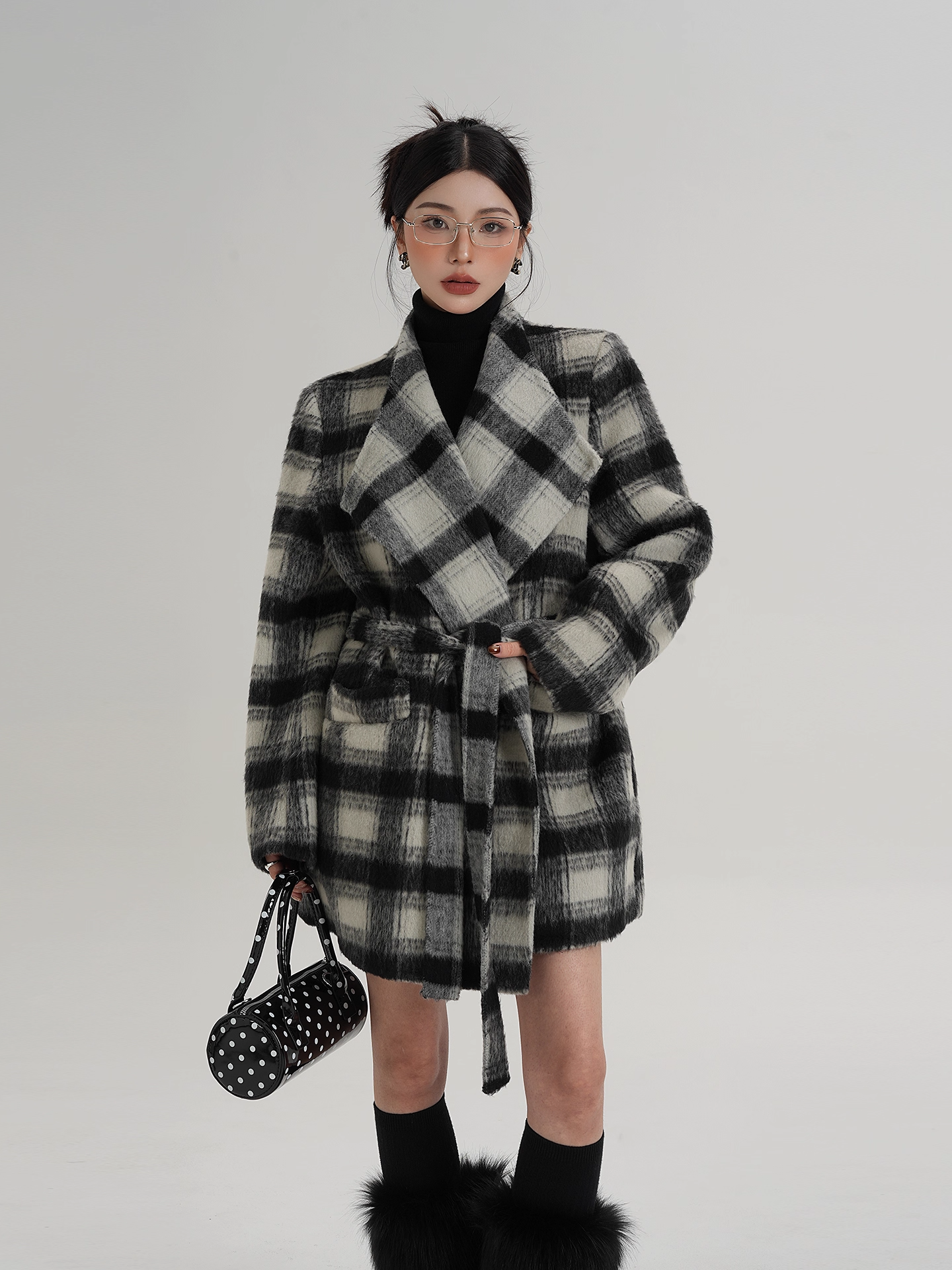 Áo Khoác Dạ Kẻ Dáng Ngắn